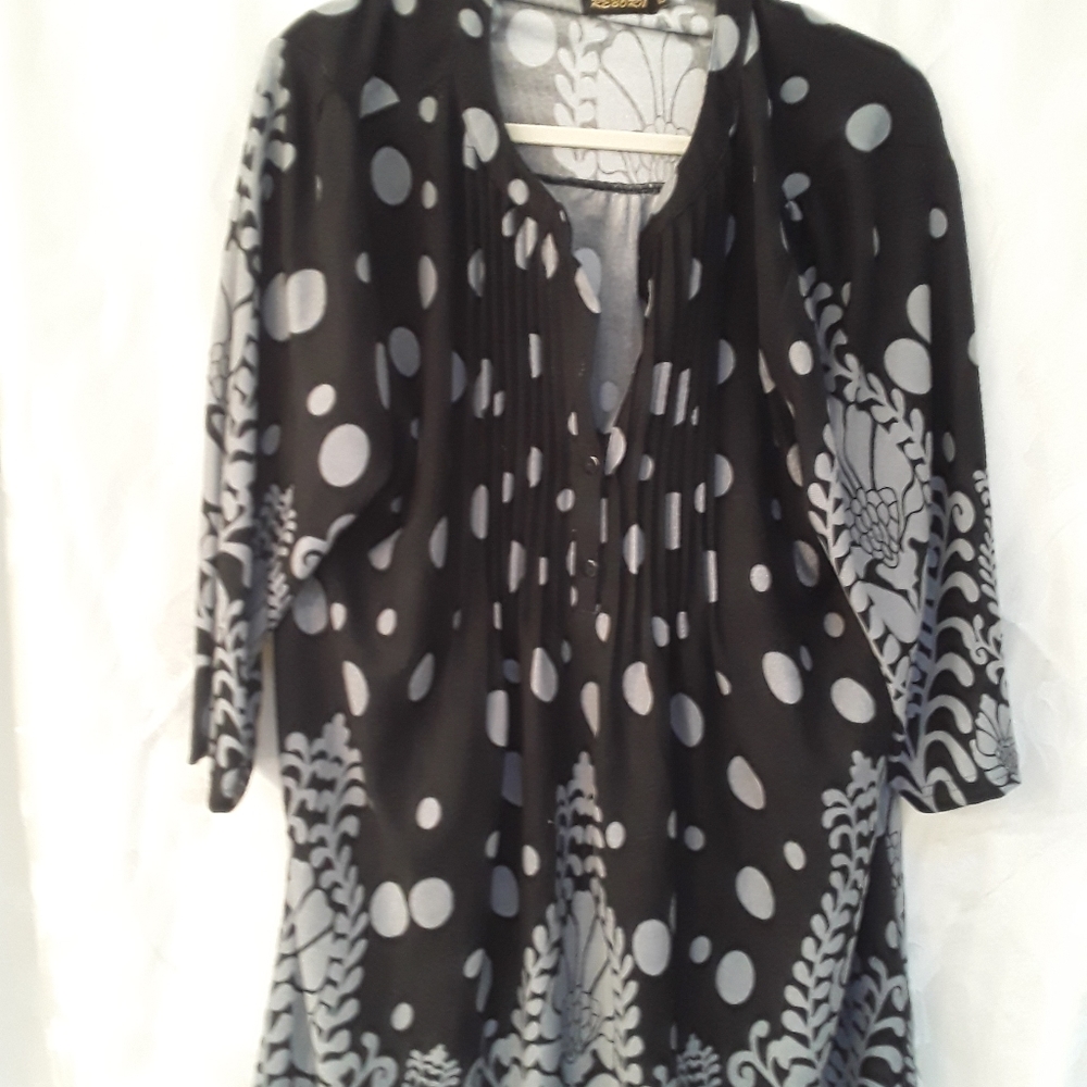 Tunic - Picture 2 of 2